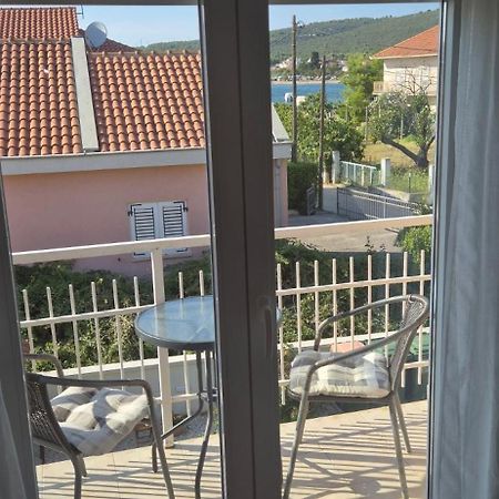Apartments Lena Sukošan Eksteriør bilde