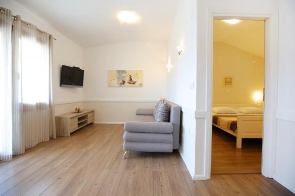 Apartments Lena Sukošan Eksteriør bilde